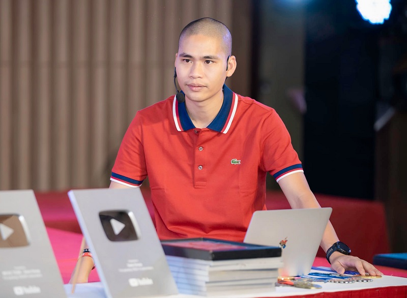 dao-thanh-tu
